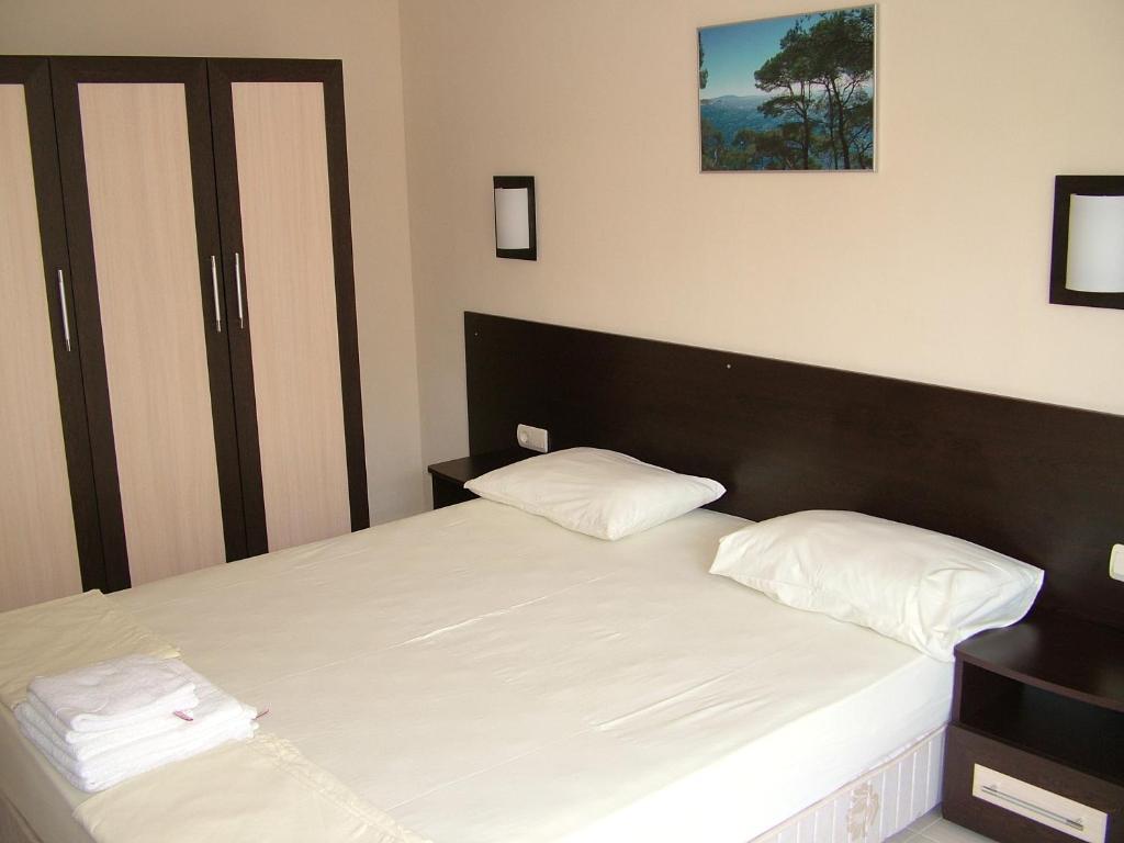 Family Hotel Delta Ognyanovo  Phòng bức ảnh