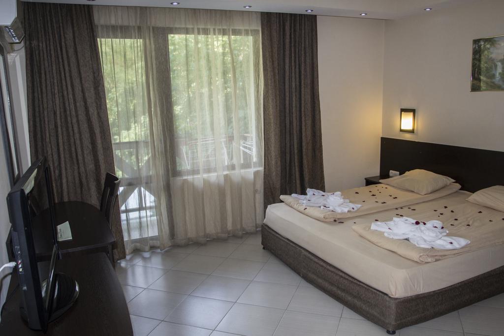 Family Hotel Delta Ognyanovo  Ngoại thất bức ảnh